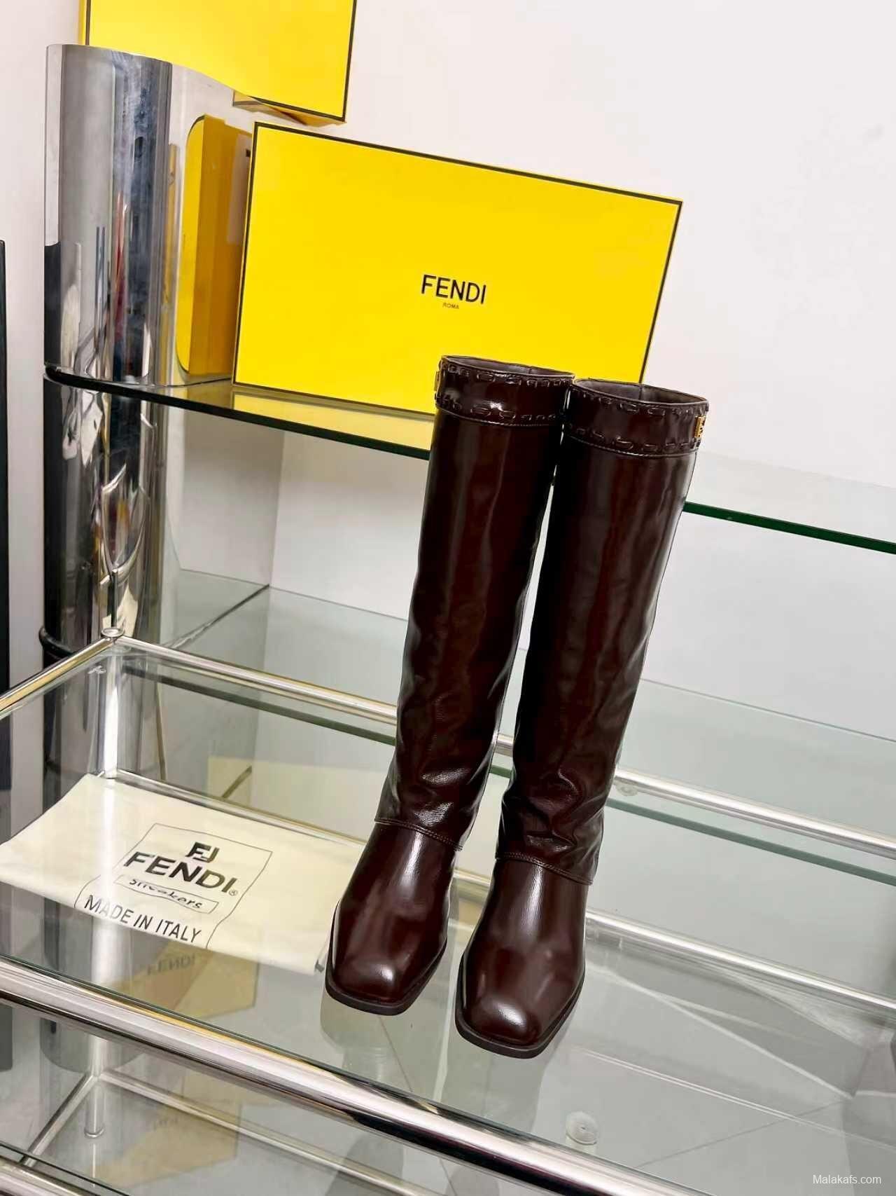 Fendi 2025 SS Wide Leg Boots with Block Heel - LY00510