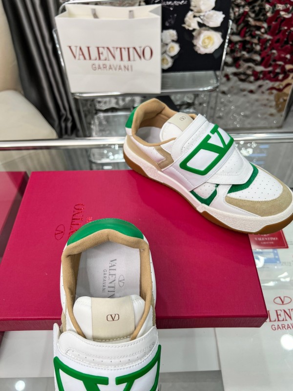 Valentino Joie de Jouer Series Magic Strap Platform Sneakers - AS00360