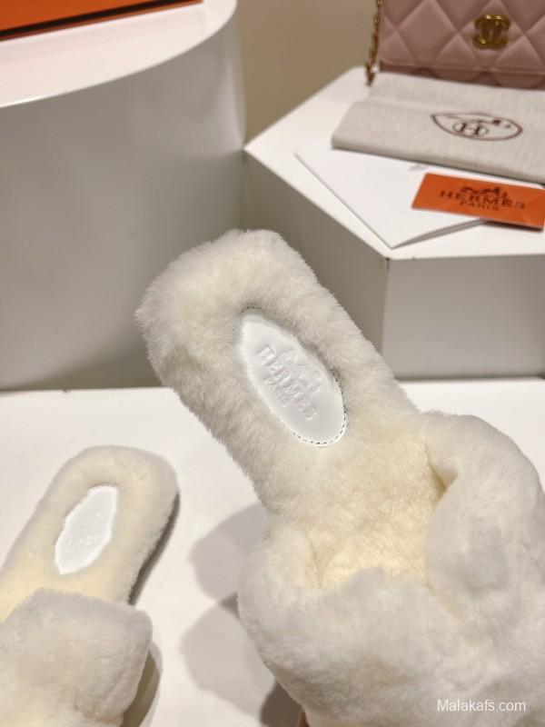 Hermès 2025 SS Love Fur Slippers Flat Sole Autumn Winter Collection - LY00240