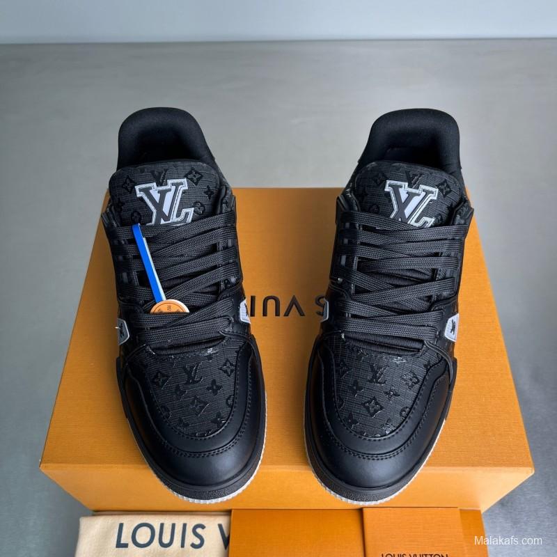 Louis Vuitton 2025 SS Replica Luxury Sneakers with Signature Logo - YC