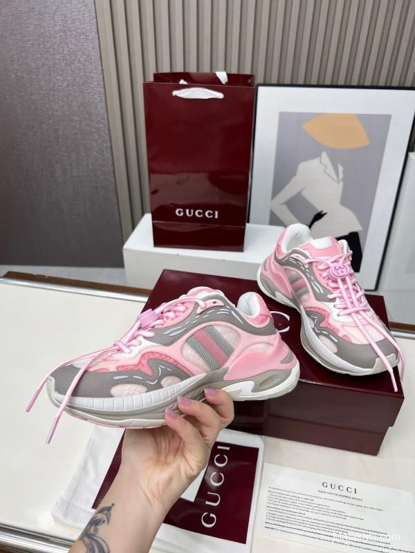 Gucci 2025 SS Collection 2.0 Sneakers with Retro-Futuristic Design and Reflective Stripes - LY00460