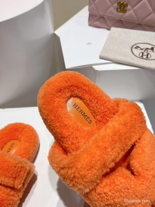 H Love Erjiu Full Wool Slippers with Wavy Fur Design - LY00270