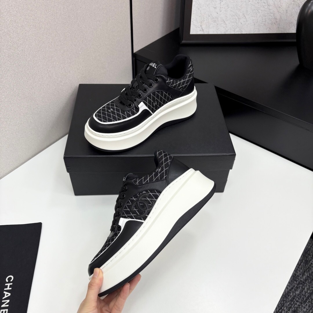 Chanel 2025 SS Panda Casual Sneakers - LY00340