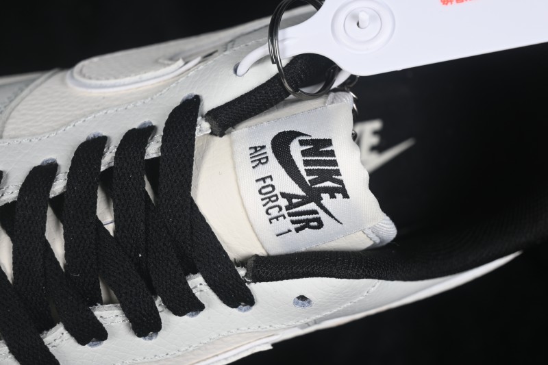 Nike Air Force 1 '07 Low Collaboration Skateboarding Shoes with Full-Length Air Cushion - GS2288-012