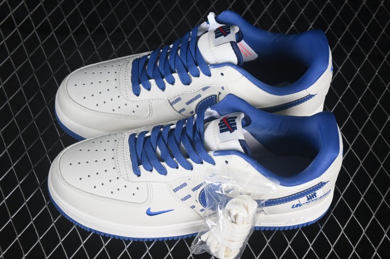 Nike Air Force 1 '07 Low Basketball Shoes with Full-Length Air Cushion - DW8806-018