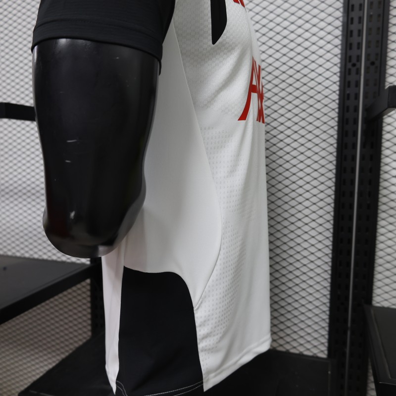 Player Version 26/27 Liverpool  White  Training Jersey