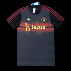 24/25 Manchester United Black/Red Pre-Match Jersey