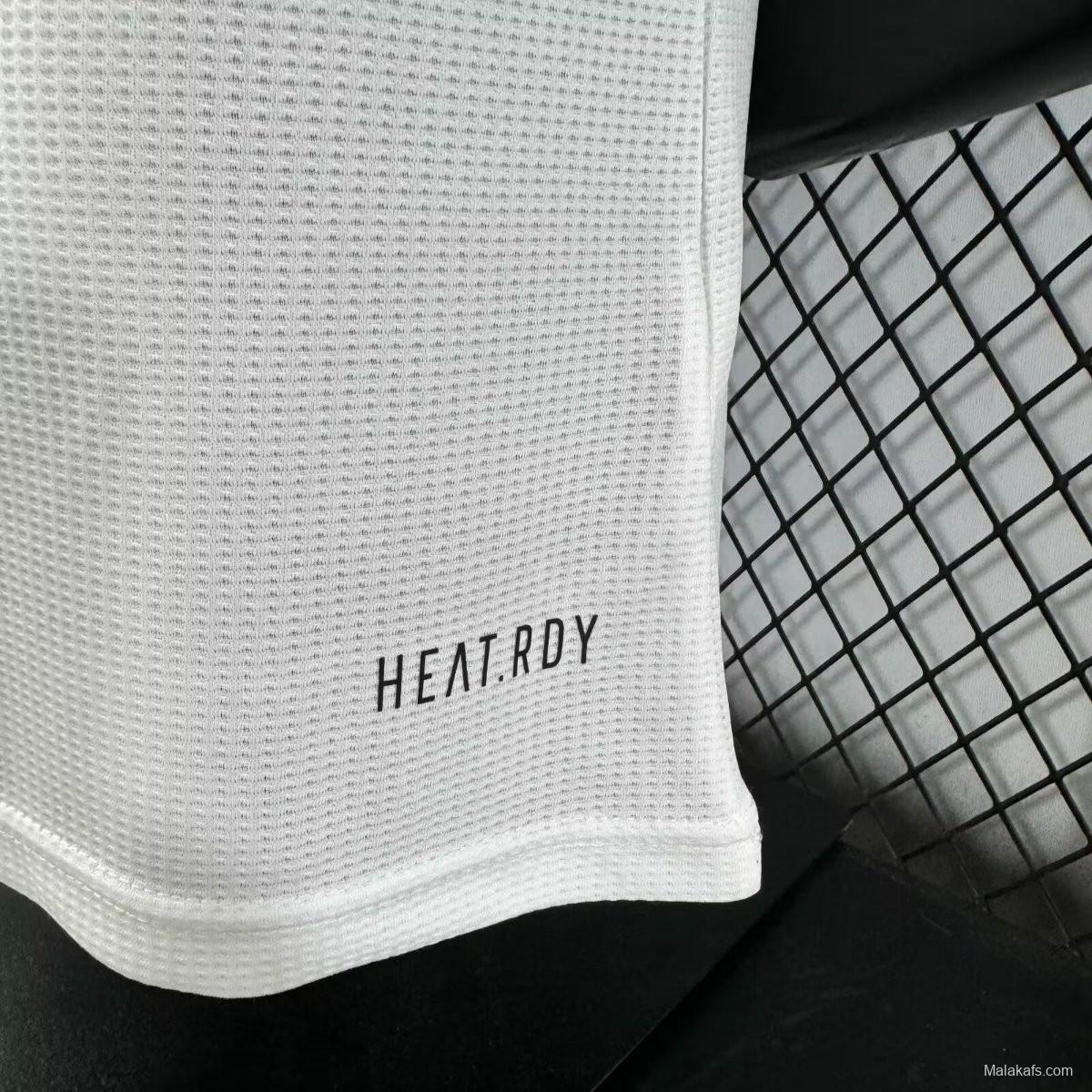 Player Version 25/26 Juventus WHITE Pre-Match Jersey