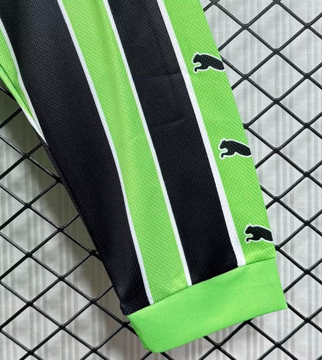 Retro 99/00 Wolfsburg Home Long Sleeve Jersey